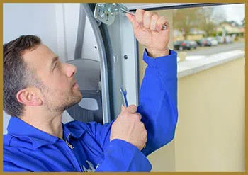 United Garage Doors Port Washington, NY 914-767-5619 - serv-rep-gr-47m